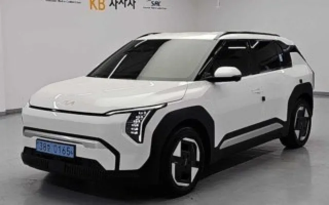 EV3스탠다드 중고차 EV3 롱레인지 2WD 매물 사진 1 - 2024/11 20,625km