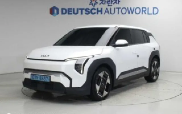 EV3스탠다드 중고차 EV3 롱레인지 2WD 매물 사진 13 - 2024/10 142,478km